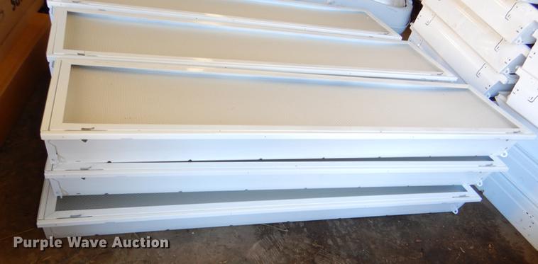 image for item EA9069 (9) ceiling lights