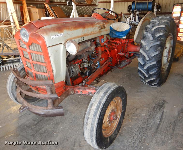 image for item EA9070 1960 Ford 801 tractor