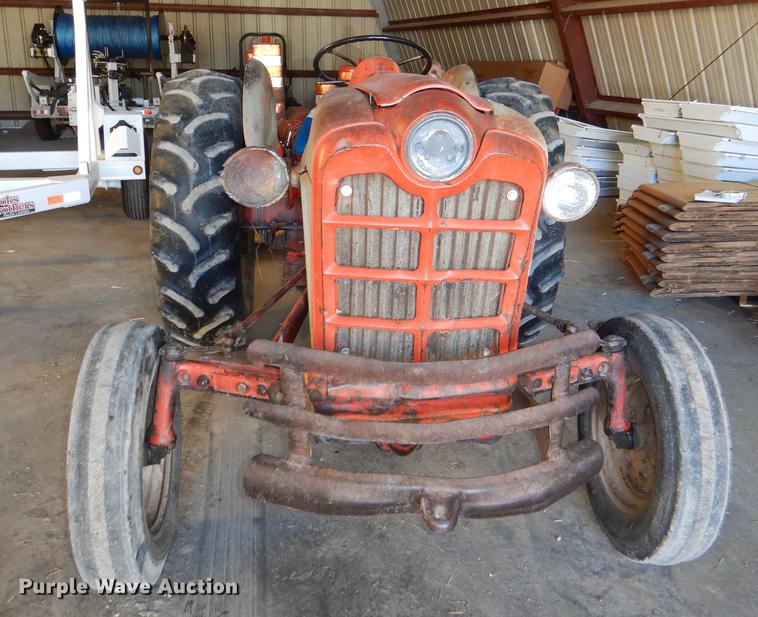 image for item EA9070 1960 Ford 801 tractor