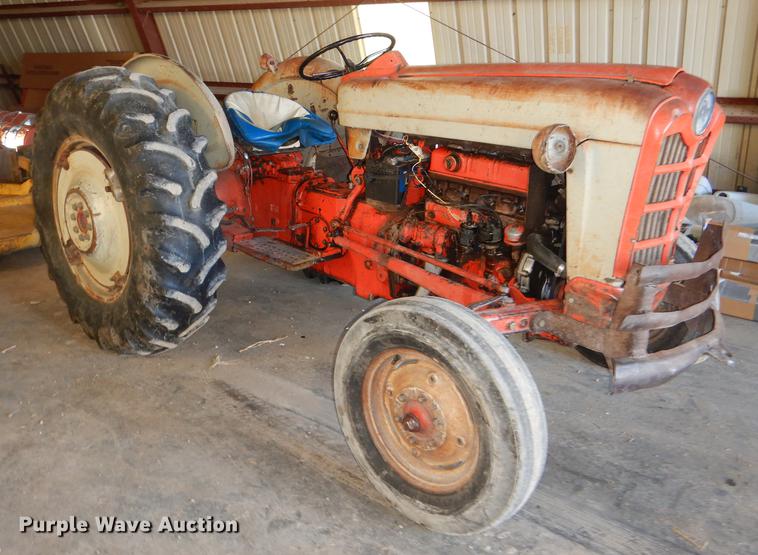 image for item EA9070 1960 Ford 801 tractor