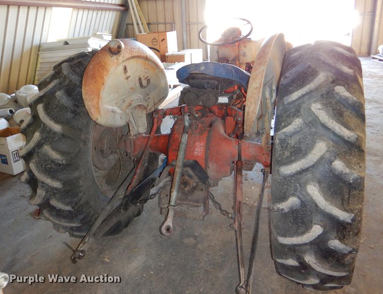 image for item EA9070 1960 Ford 801 tractor