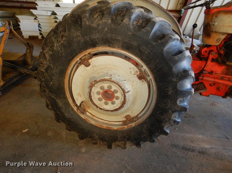 image for item EA9070 1960 Ford 801 tractor