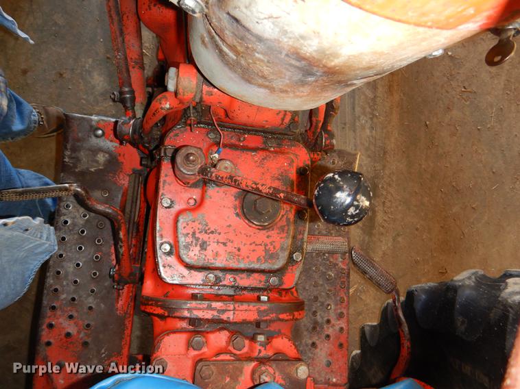 image for item EA9070 1960 Ford 801 tractor