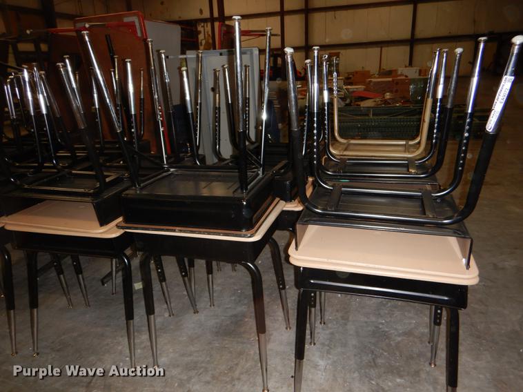 image for item EA9072 (28) student desks