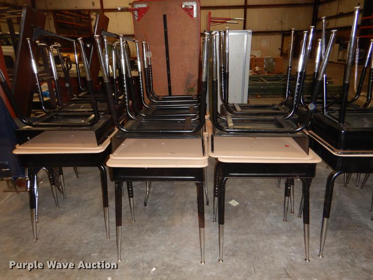 image for item EA9072 (28) student desks