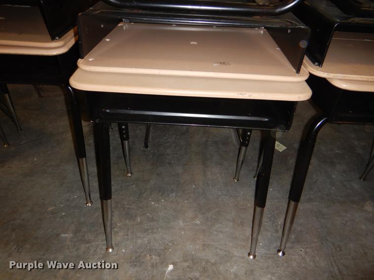 image for item EA9072 (28) student desks