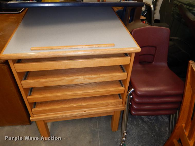 image for item EA9074 Furniture