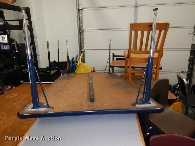 image for item EA9074 Furniture