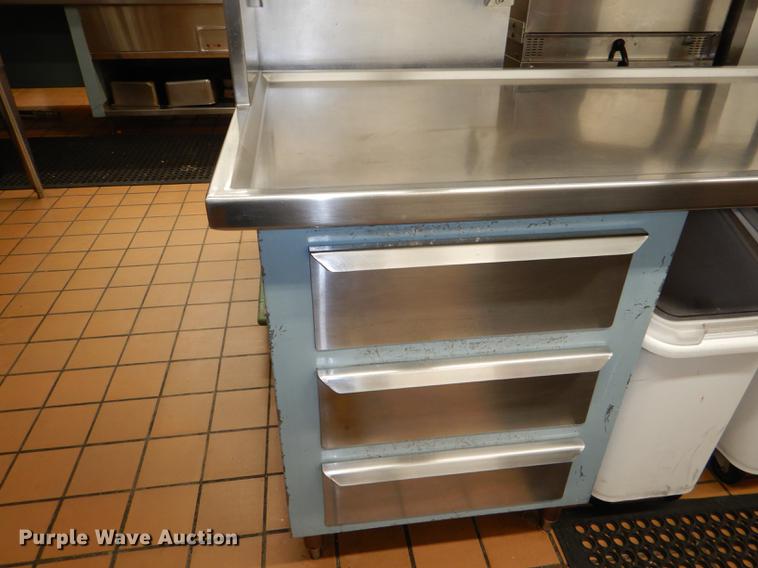 image for item EA9076 Food prep station