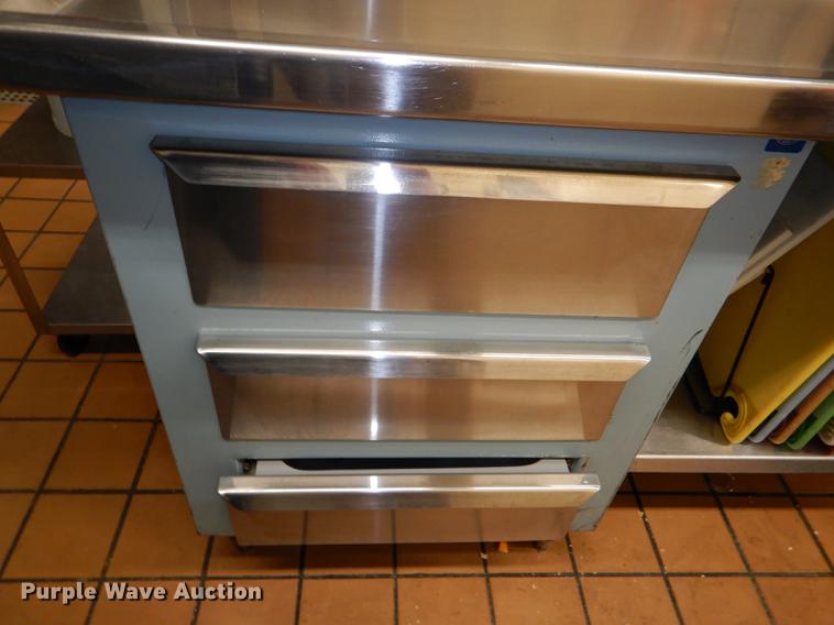 image for item EA9078 Double sided stainless steel work station