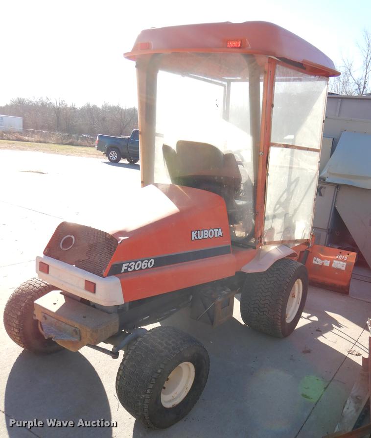 image for item EA9082 Kubota F3060 lawn mower