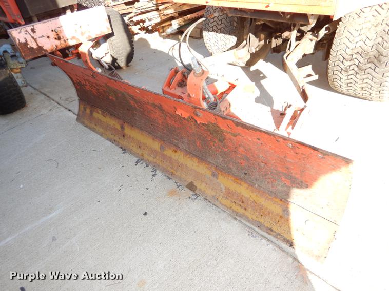 image for item EA9082 Kubota F3060 lawn mower