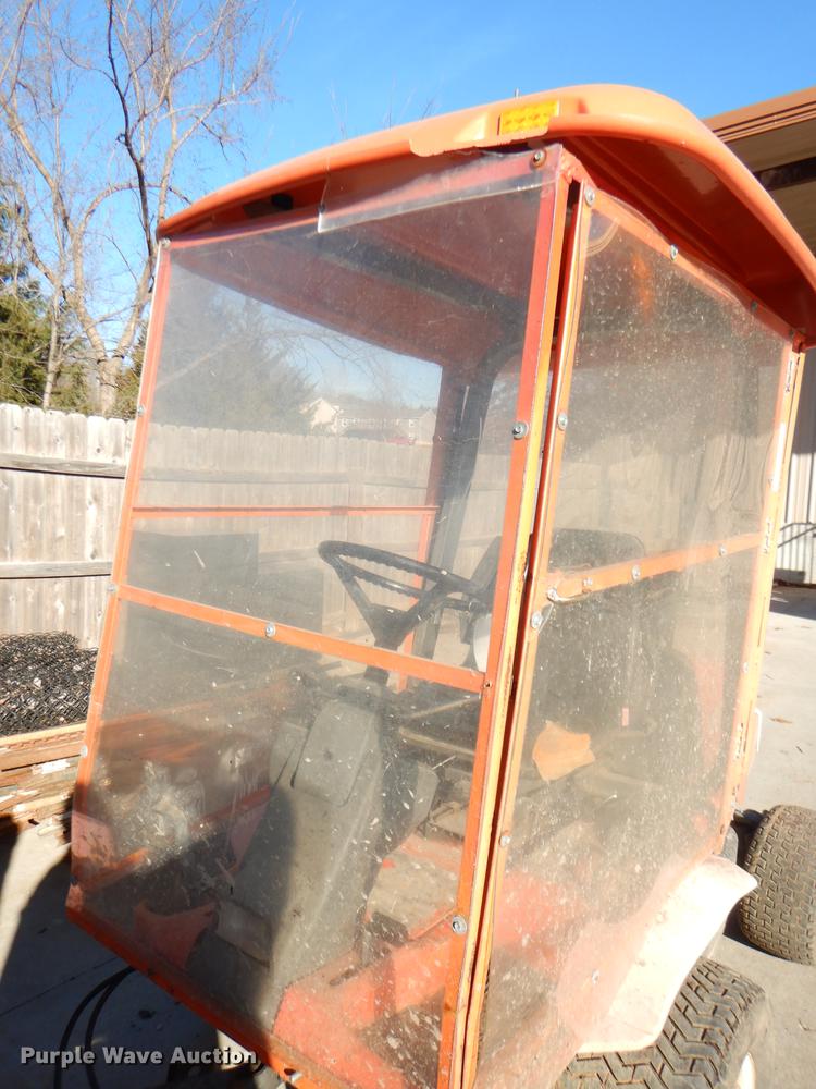 image for item EA9082 Kubota F3060 lawn mower