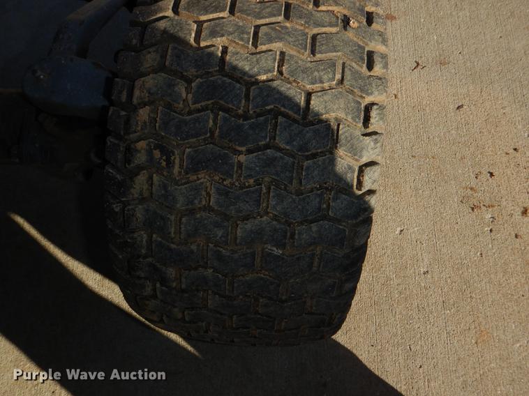 image for item EA9082 Kubota F3060 lawn mower