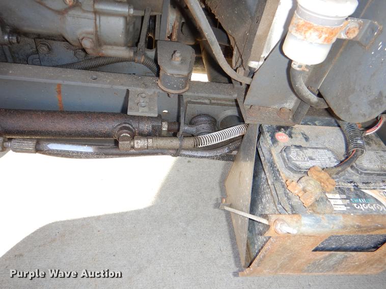 image for item EA9082 Kubota F3060 lawn mower