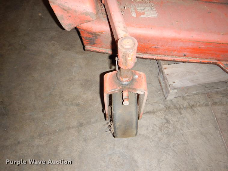 image for item EA9082 Kubota F3060 lawn mower