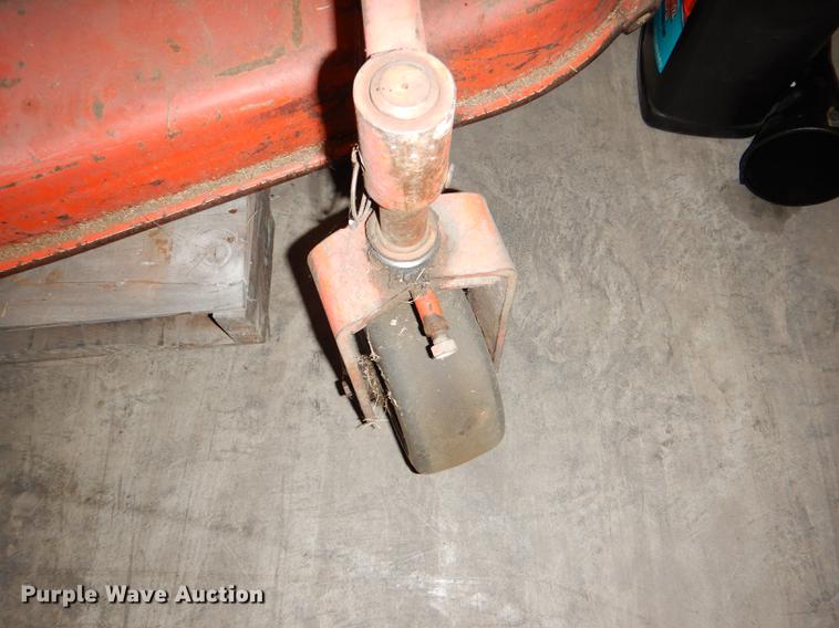 image for item EA9082 Kubota F3060 lawn mower