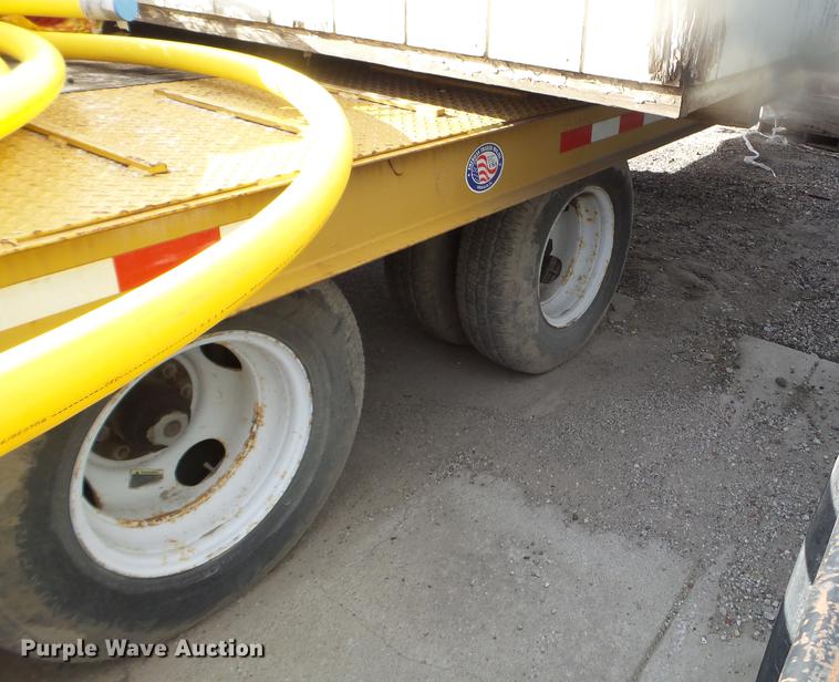 image for item EW9755 2003 American equipment trailer