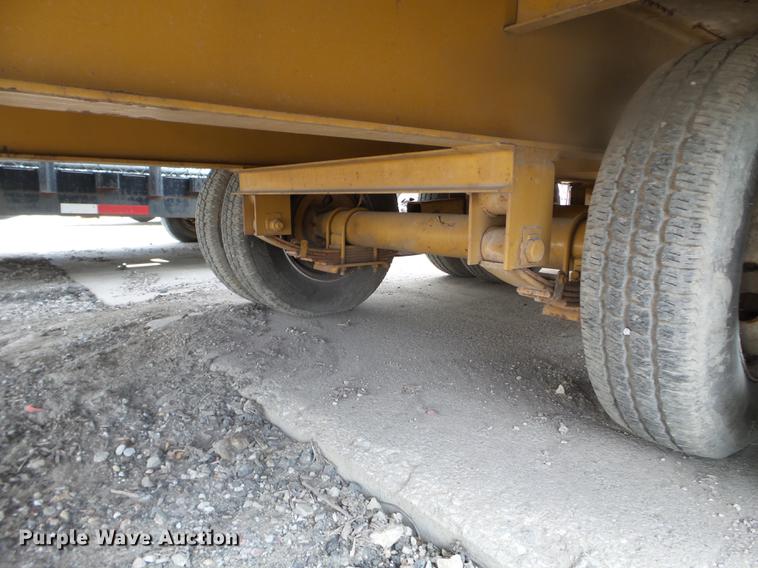 image for item EW9755 2003 American equipment trailer