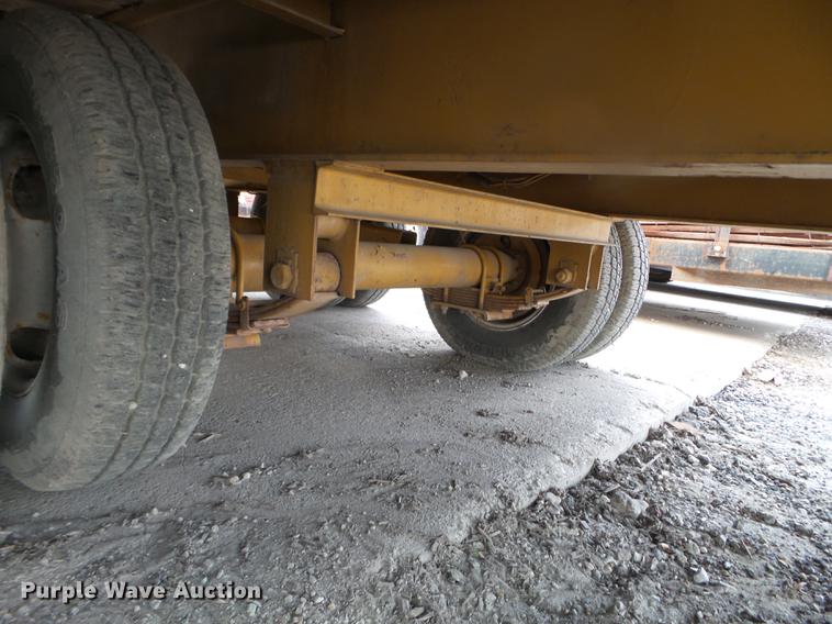 image for item EW9755 2003 American equipment trailer