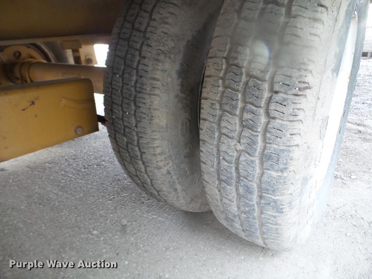 image for item EW9755 2003 American equipment trailer