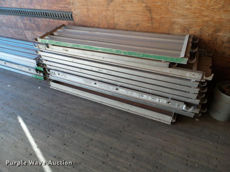 image for item EW9769 Scaffolding and walkers