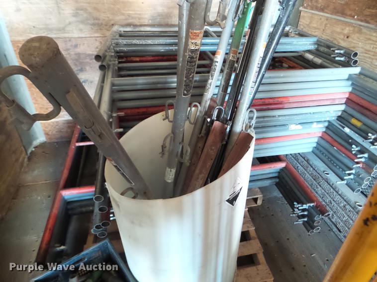 image for item EW9769 Scaffolding and walkers