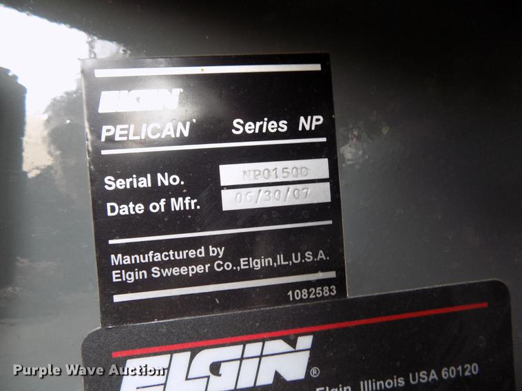 image for item FE9295 2007 Elgin Pelican NP street sweeper