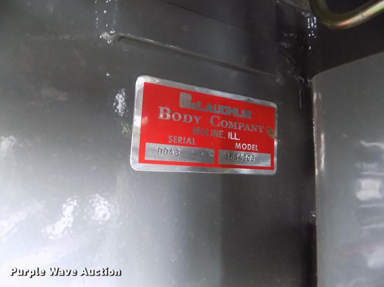 image for item FE9295 2007 Elgin Pelican NP street sweeper