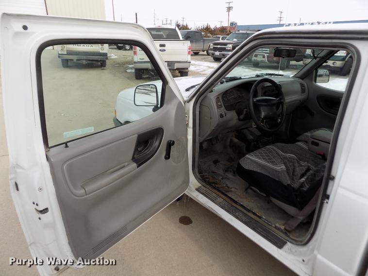 image for item FE9297 2000 Ford Ranger pickup truck