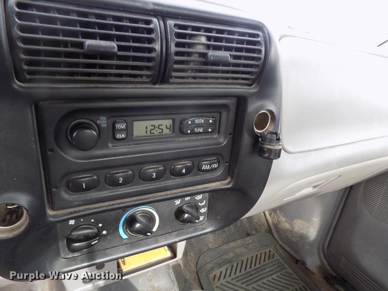 image for item FE9297 2000 Ford Ranger pickup truck