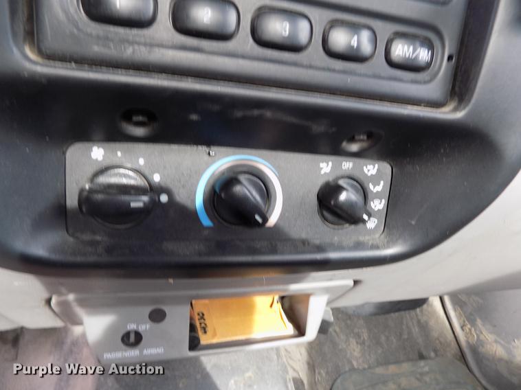 image for item FE9297 2000 Ford Ranger pickup truck