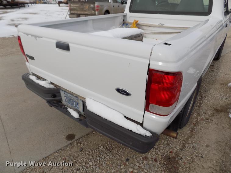 image for item FE9297 2000 Ford Ranger pickup truck
