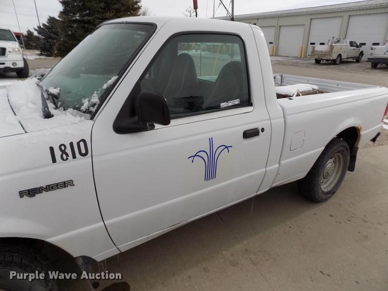 image for item FE9297 2000 Ford Ranger pickup truck