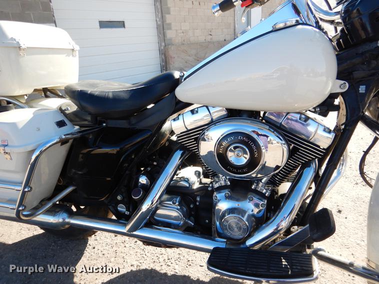 image for item FE9299 2005 Harley Davidson FLHPI Road King motorcycle