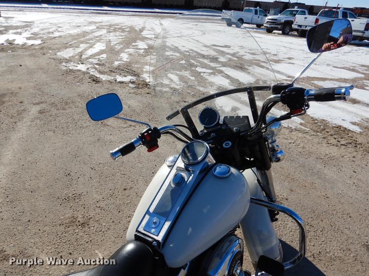 image for item FE9299 2005 Harley Davidson FLHPI Road King motorcycle