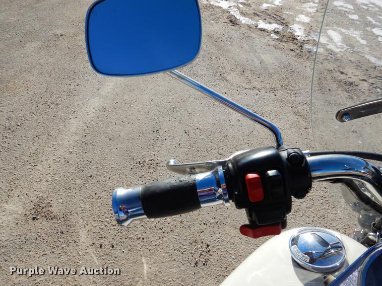 image for item FE9299 2005 Harley Davidson FLHPI Road King motorcycle