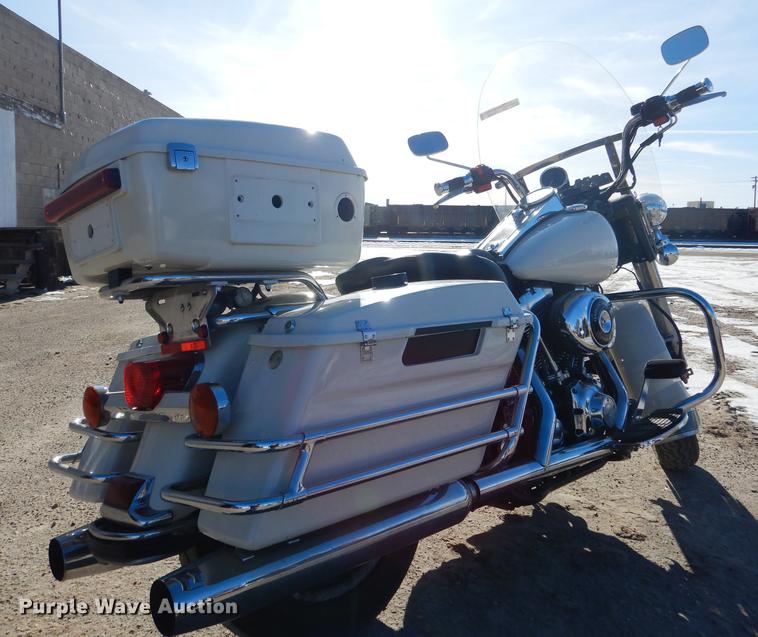 image for item FE9299 2005 Harley Davidson FLHPI Road King motorcycle