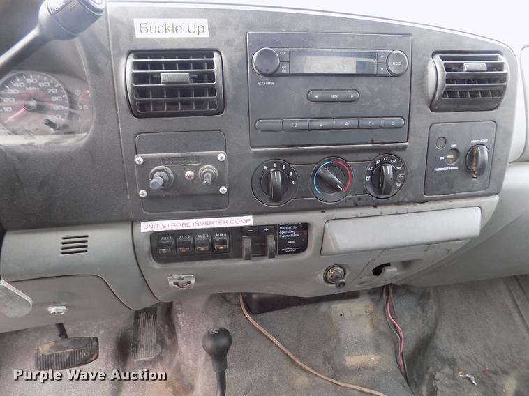 image for item FE9306 2007 Ford F550 XL bucket truck