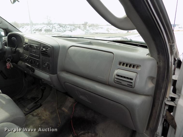 image for item FE9306 2007 Ford F550 XL bucket truck