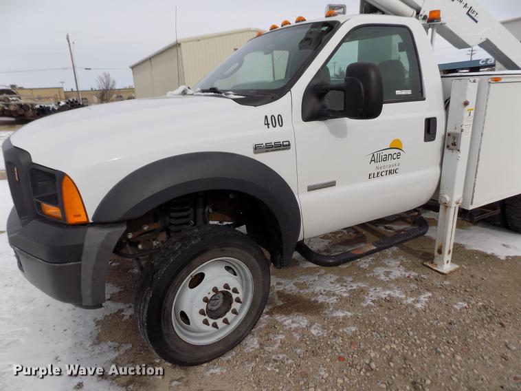 image for item FE9306 2007 Ford F550 XL bucket truck