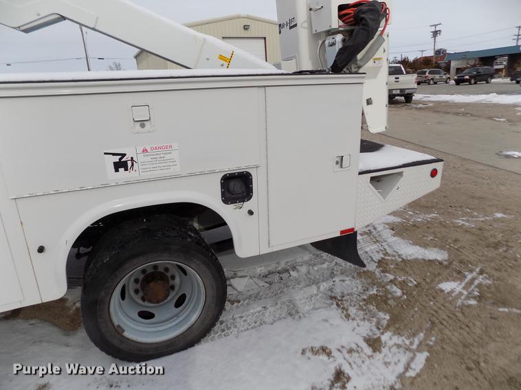 image for item FE9306 2007 Ford F550 XL bucket truck
