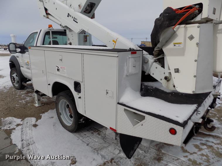 image for item FE9306 2007 Ford F550 XL bucket truck