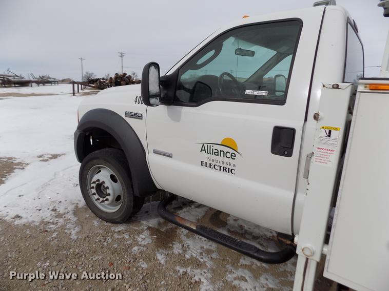 image for item FE9306 2007 Ford F550 XL bucket truck