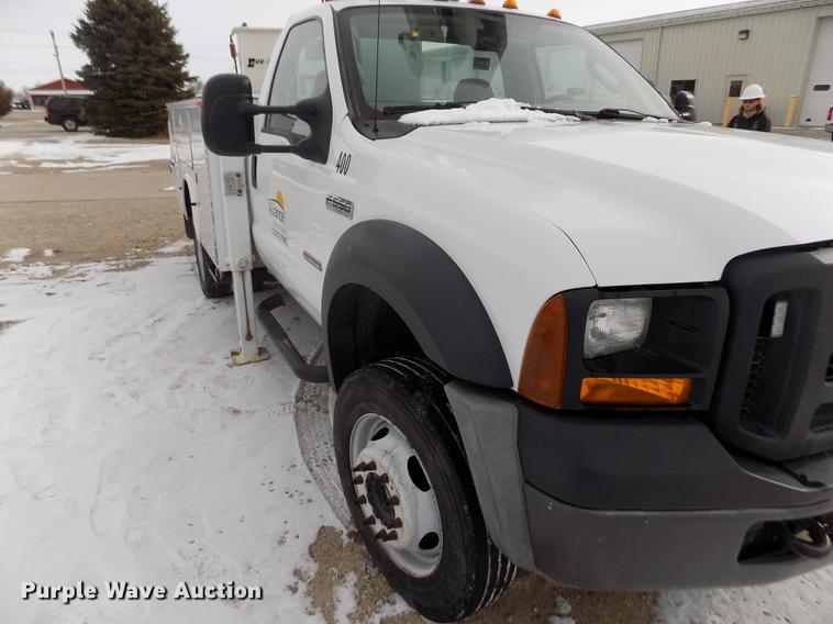 image for item FE9306 2007 Ford F550 XL bucket truck