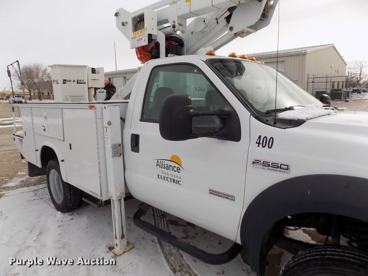image for item FE9306 2007 Ford F550 XL bucket truck