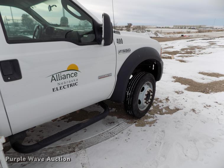 image for item FE9306 2007 Ford F550 XL bucket truck