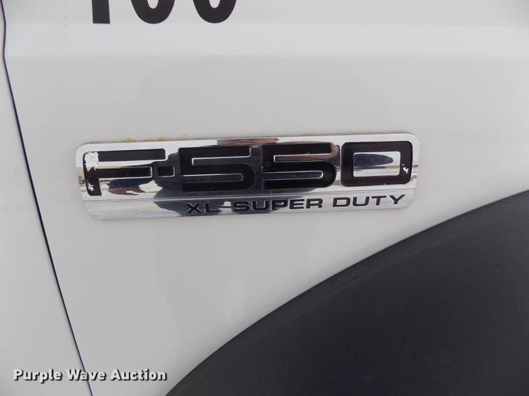 image for item FE9306 2007 Ford F550 XL bucket truck