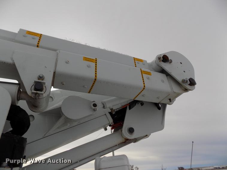 image for item FE9306 2007 Ford F550 XL bucket truck