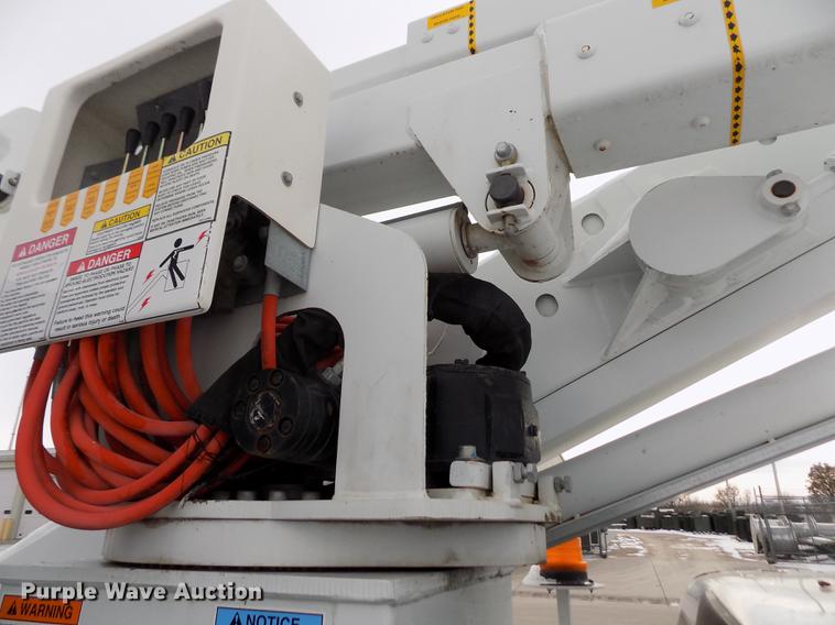 image for item FE9306 2007 Ford F550 XL bucket truck